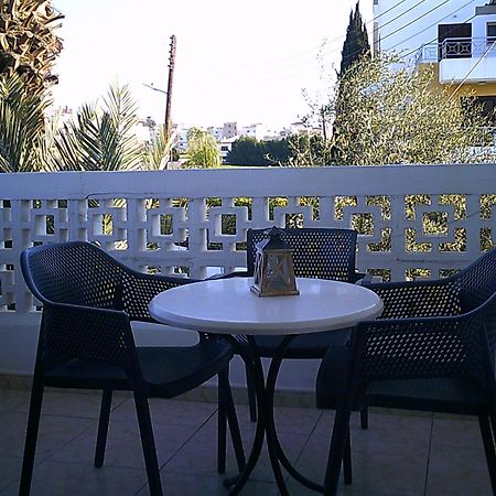 Panklitos Tourist Apartments Paphos Buitenkant foto